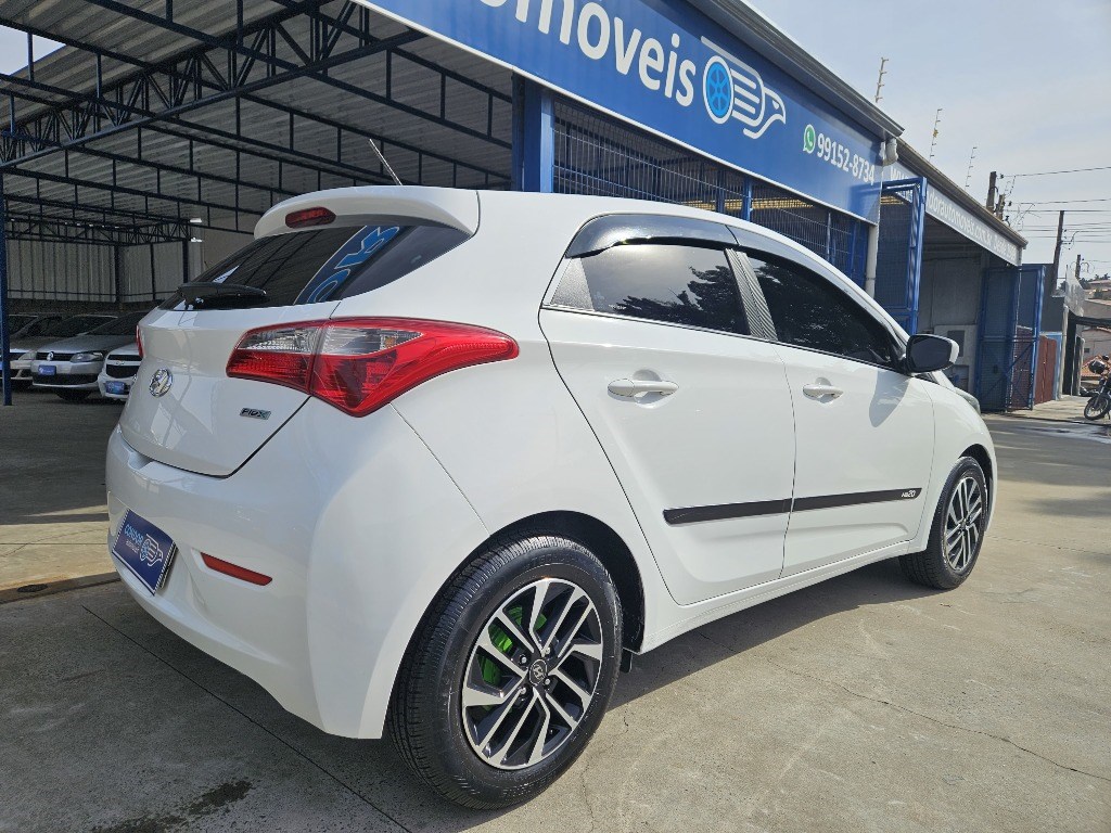 //www.autoline.com.br/carro/hyundai/hb20-10-comfort-plus-12v-flex-4p-manual/2015/campinas-sp/24862140