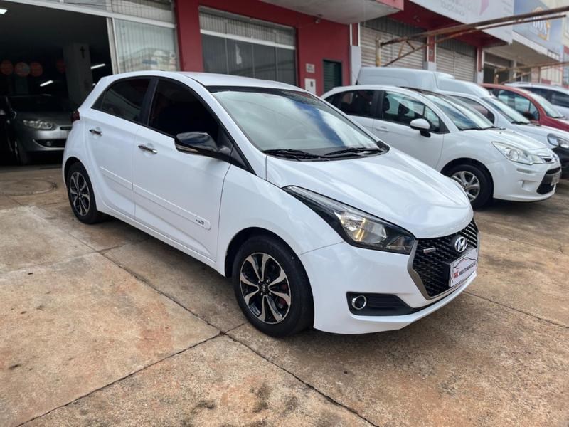 //www.autoline.com.br/carro/hyundai/hb20-16-ocean-16v-flex-4p-automatico/2017/brasilia-df/24898342