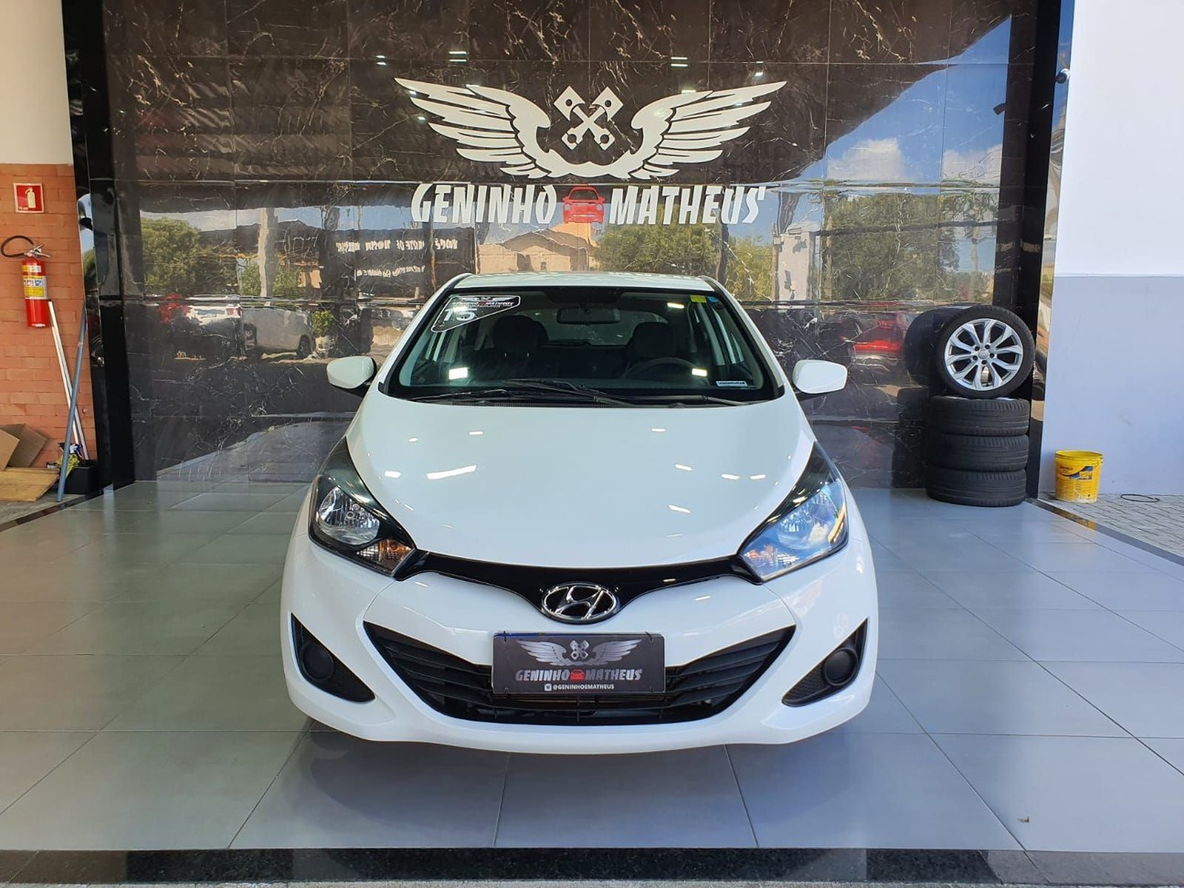 //www.autoline.com.br/carro/hyundai/hb20-10-comfort-12v-flex-4p-manual/2015/campos-dos-goytacazes-rj/24919028