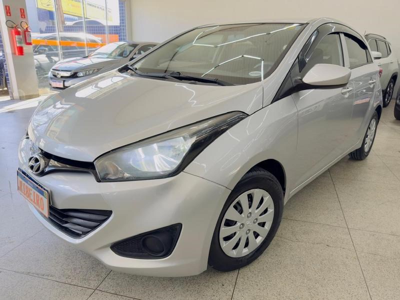 //www.autoline.com.br/carro/hyundai/hb20-10-comfort-12v-flex-4p-manual/2015/campinas-sp/24941492