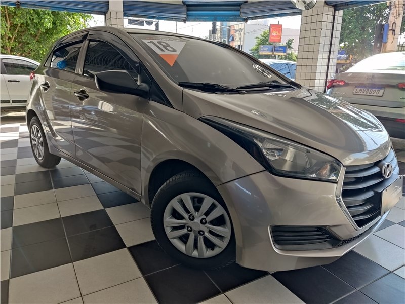 //www.autoline.com.br/carro/hyundai/hb20-10-turbo-comfort-plus-12v-flex-4p-manual/2018/rio-de-janeiro-rj/24947031