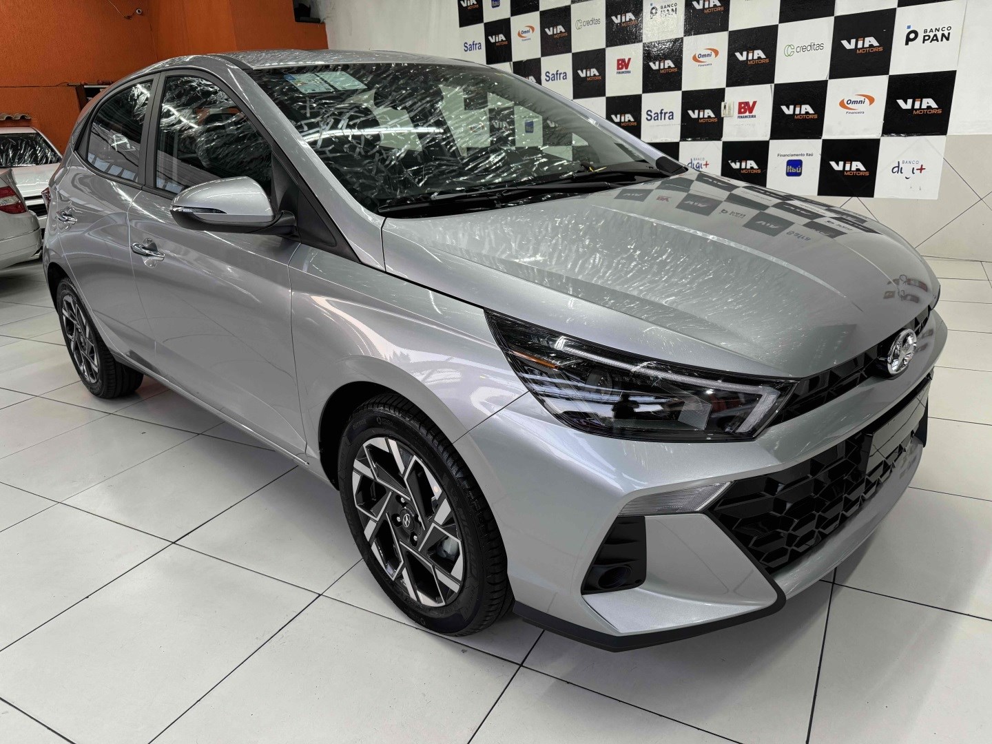 //www.autoline.com.br/carro/hyundai/hb20-10-platinum-12v-flex-4p-turbo-automatico/2023/sao-paulo-sp/24959145