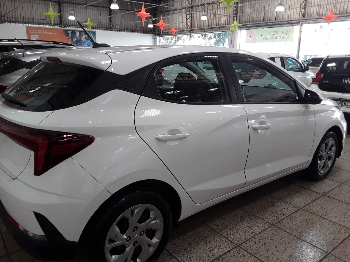 //www.autoline.com.br/carro/hyundai/hb20-10-comfort-12v-flex-4p-manual/2023/sao-paulo-sp/24965278