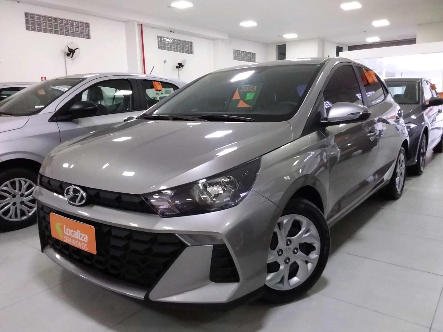 //www.autoline.com.br/carro/hyundai/hb20-10-comfort-12v-flex-4p-manual/2023/sao-paulo-sp/25020459