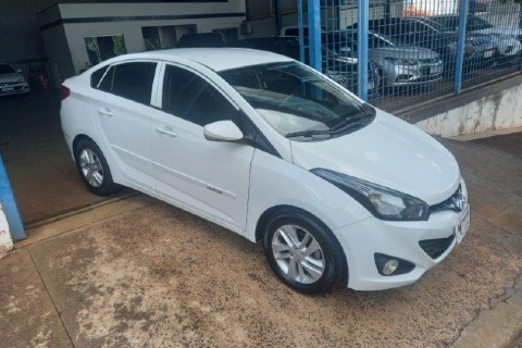 //www.autoline.com.br/carro/hyundai/hb20s-10-comfort-plus-12v-flex-4p-manual/2015/jau-sp/23590353