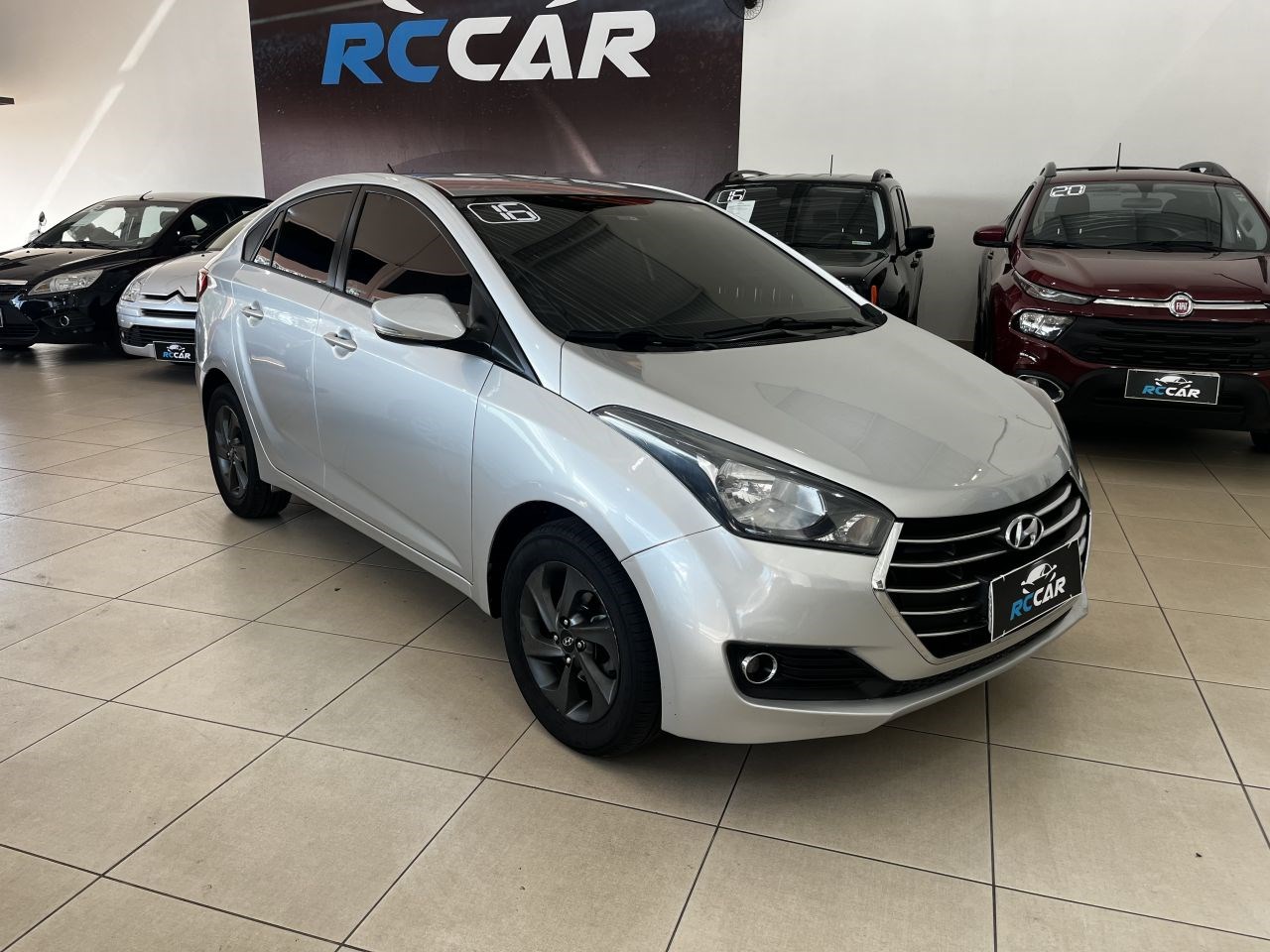 //www.autoline.com.br/carro/hyundai/hb20s-16-comfort-style-16v-flex-4p-manual/2016/rio-claro-sp/23731514