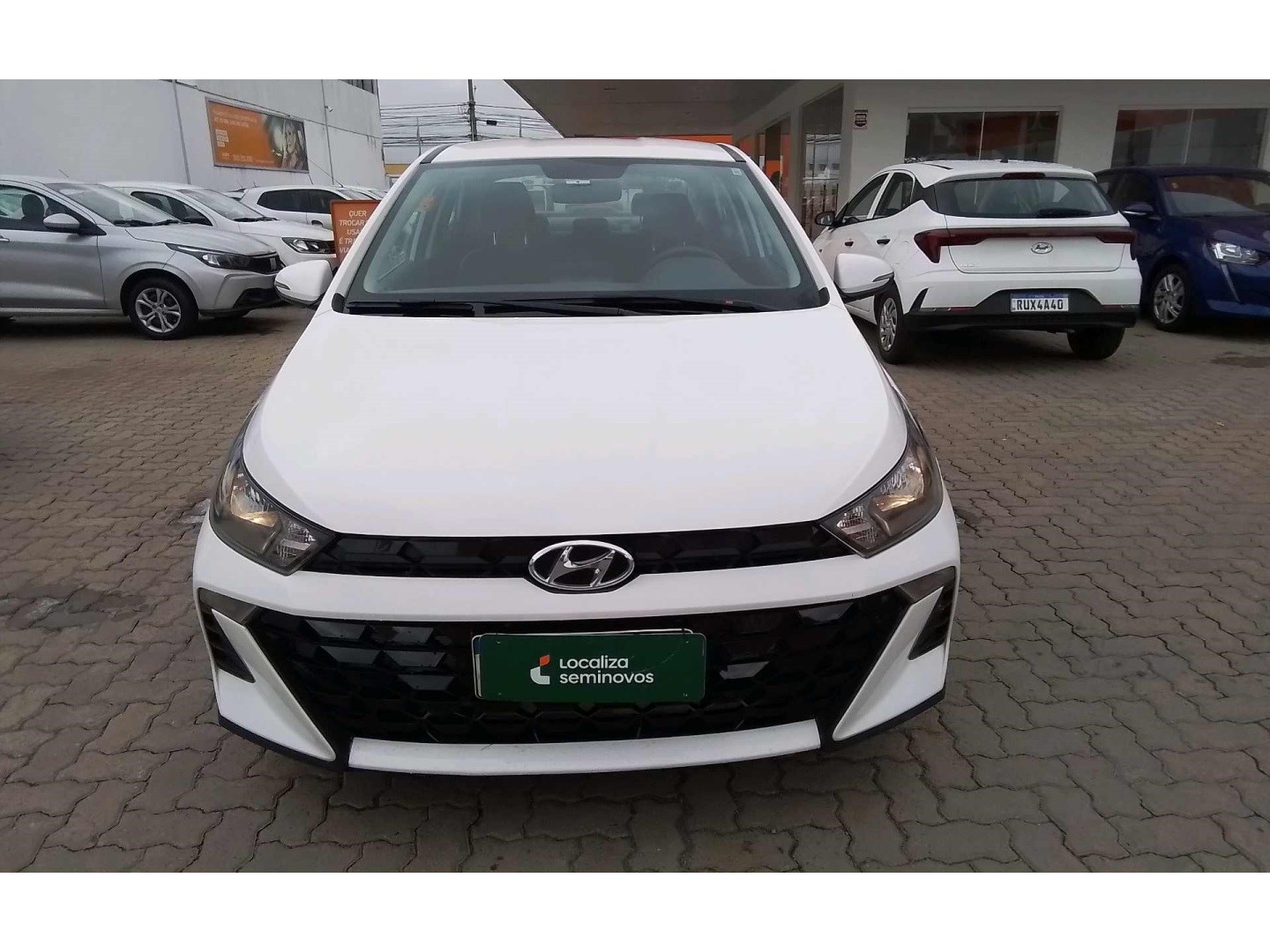 //www.autoline.com.br/carro/hyundai/hb20s-10-comfort-12v-flex-4p-turbo-automatico/2023/goiania-go/23777164