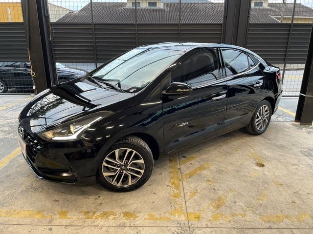 //www.autoline.com.br/carro/hyundai/hb20s-10-diamond-12v-flex-4p-turbo-automatico/2022/sao-jose-dos-campos-sp/23898790