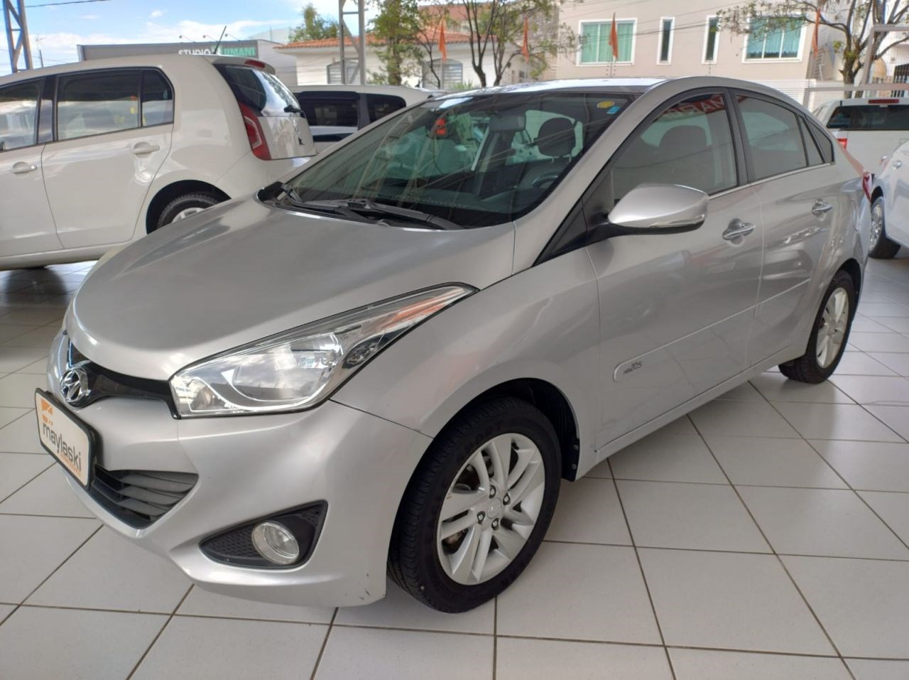 //www.autoline.com.br/carro/hyundai/hb20s-16-premium-16v-flex-4p-manual/2015/sorocaba-sp/24706383