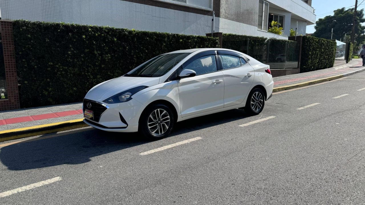 //www.autoline.com.br/carro/hyundai/hb20s-10-evolution-12v-flex-4p-turbo-automatico/2020/sao-jose-sc/24784244