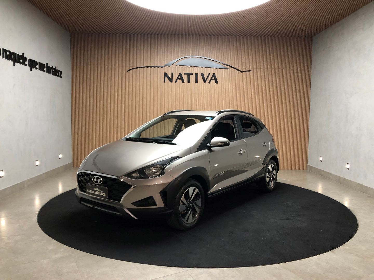 //www.autoline.com.br/carro/hyundai/hb20x-16-evolution-16v-flex-4p-automatico/2020/jundiai-sp/24368236