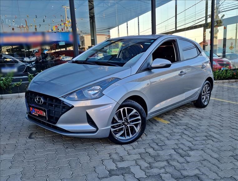 //www.autoline.com.br/carro/hyundai/hb20x-16-vision-16v-flex-4p-automatico/2021/campinas-sp/24378913