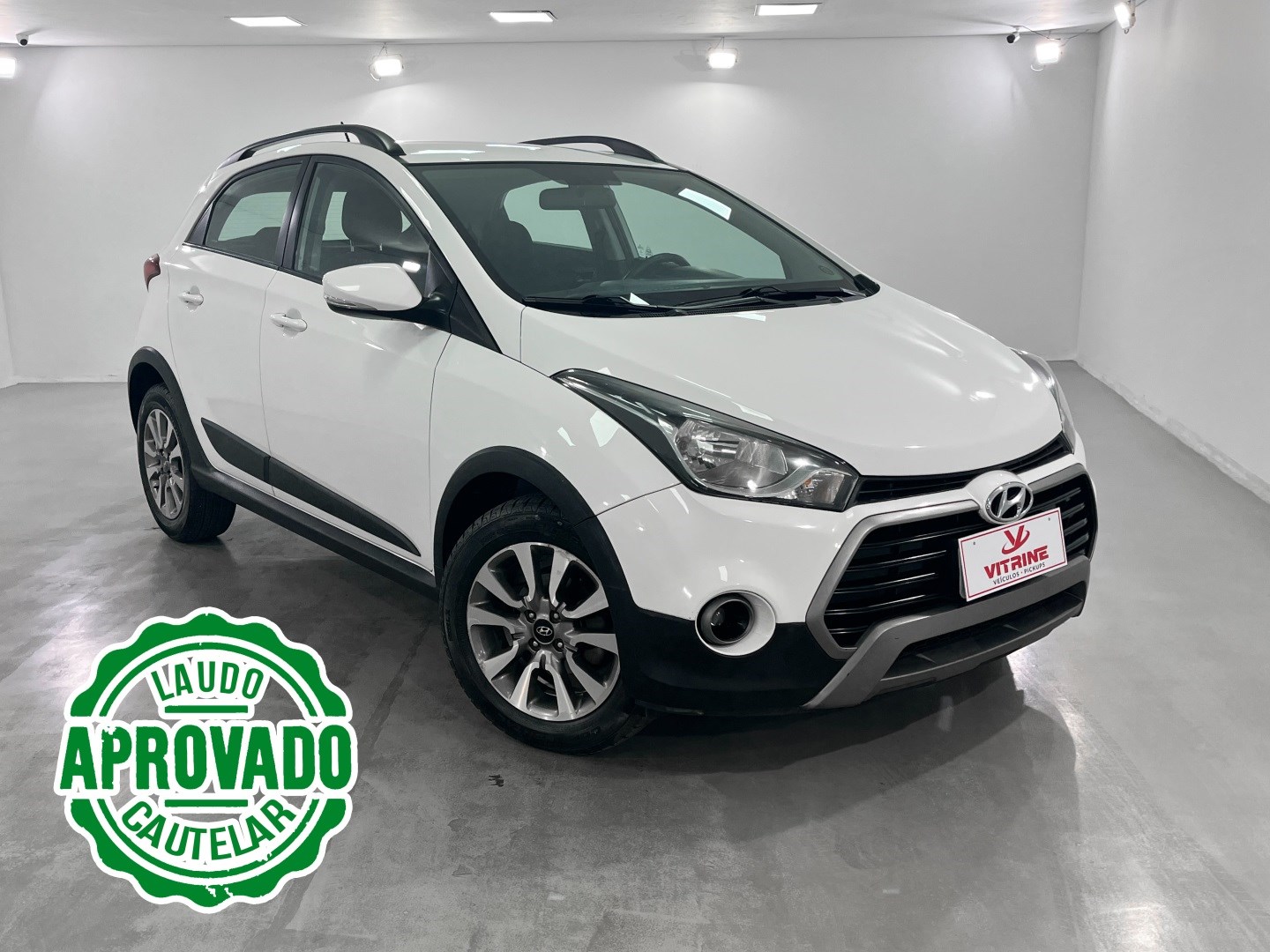 //www.autoline.com.br/carro/hyundai/hb20x-16-premium-16v-flex-4p-automatico/2018/belo-horizonte-mg/24592471