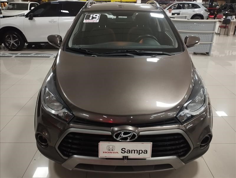 //www.autoline.com.br/carro/hyundai/hb20x-16-style-16v-flex-4p-automatico/2019/sao-paulo-sp/24946781