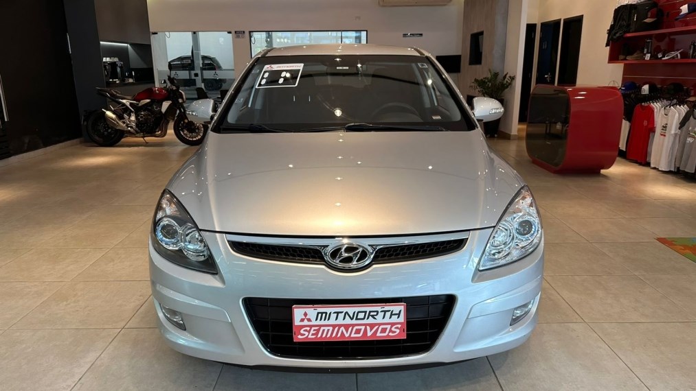 //www.autoline.com.br/carro/hyundai/i30-20-gls-16v-gasolina-4p-automatico/2011/sao-paulo-sp/24767407