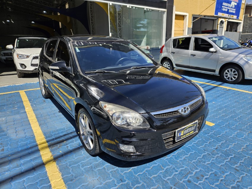 //www.autoline.com.br/carro/hyundai/i30-20-gls-16v-gasolina-4p-automatico/2011/campinas-sp/25008676
