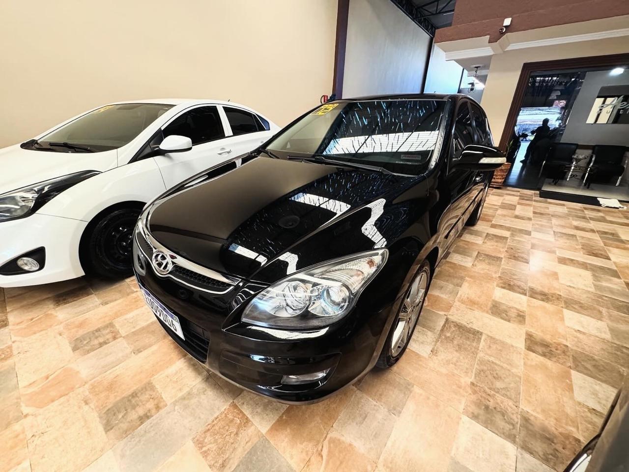 //www.autoline.com.br/carro/hyundai/i30-20-16v-gasolina-4p-manual/2012/suzano-sp/25024482