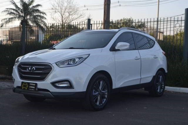 //www.autoline.com.br/carro/hyundai/ix35-20-gl-16v-flex-4p-automatico/2018/porto-alegre-rs/23118895