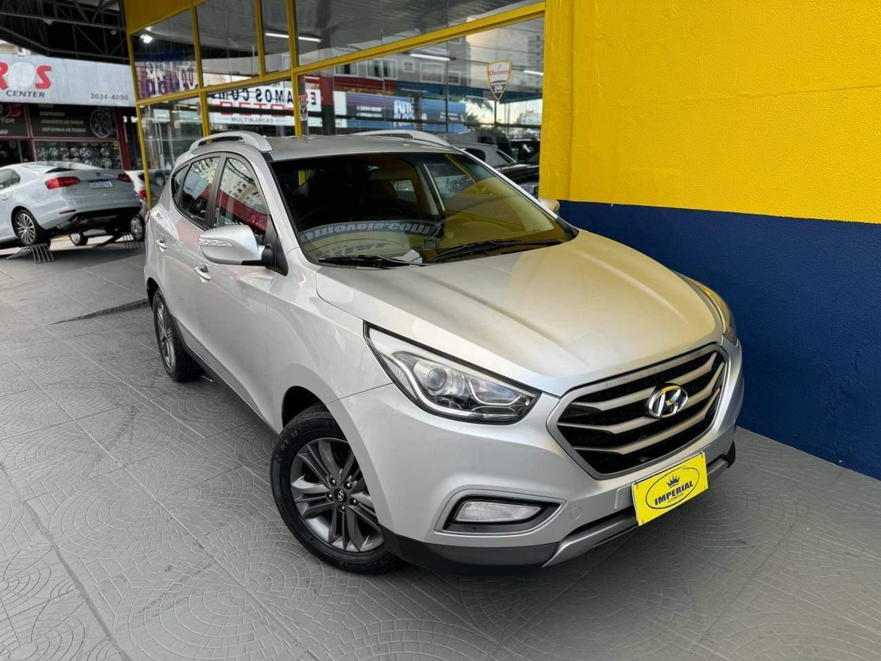//www.autoline.com.br/carro/hyundai/ix35-20-gl-16v-flex-4p-automatico/2018/florianopolis-sc/23287167