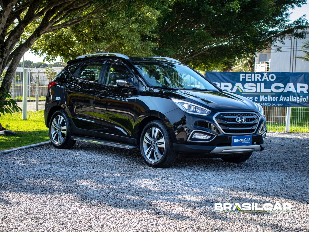 //www.autoline.com.br/carro/hyundai/ix35-20-gl-16v-flex-4p-automatico/2017/florianopolis-sc/23836876