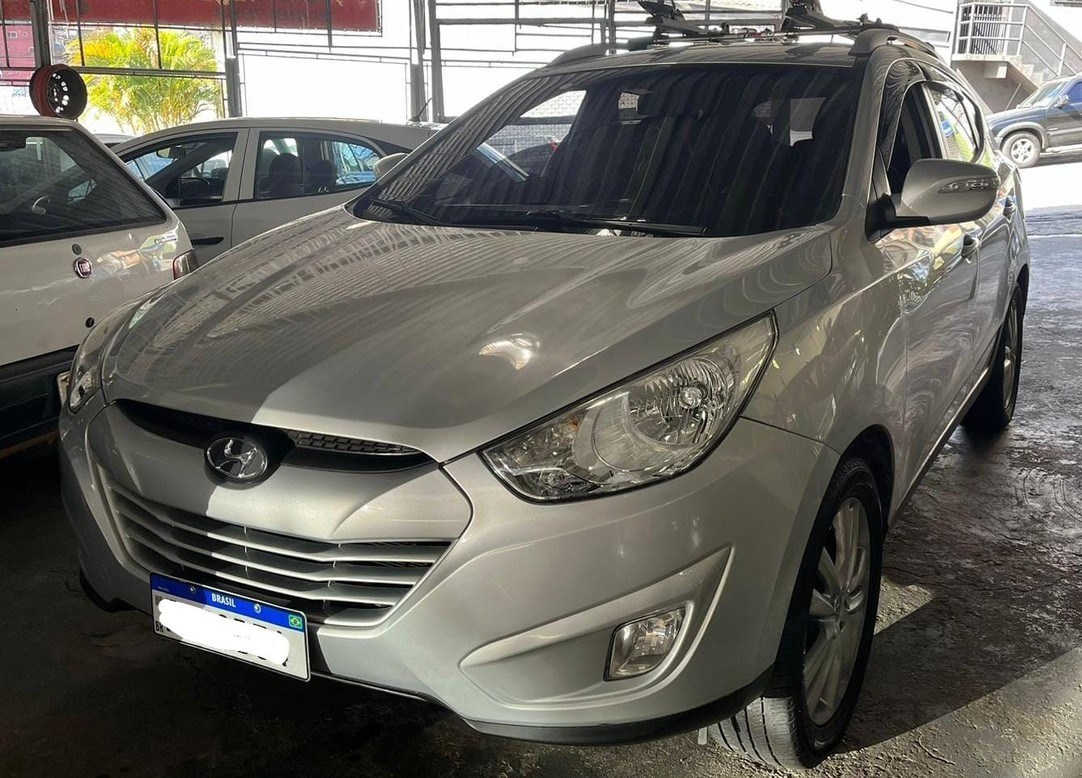 //www.autoline.com.br/carro/hyundai/ix35-20-16v-flex-4p-automatico/2013/carapicuiba-sp/24094616