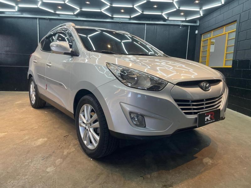 //www.autoline.com.br/carro/hyundai/ix35-20-16v-flex-4p-manual/2012/artur-nogueira-sp/24380224