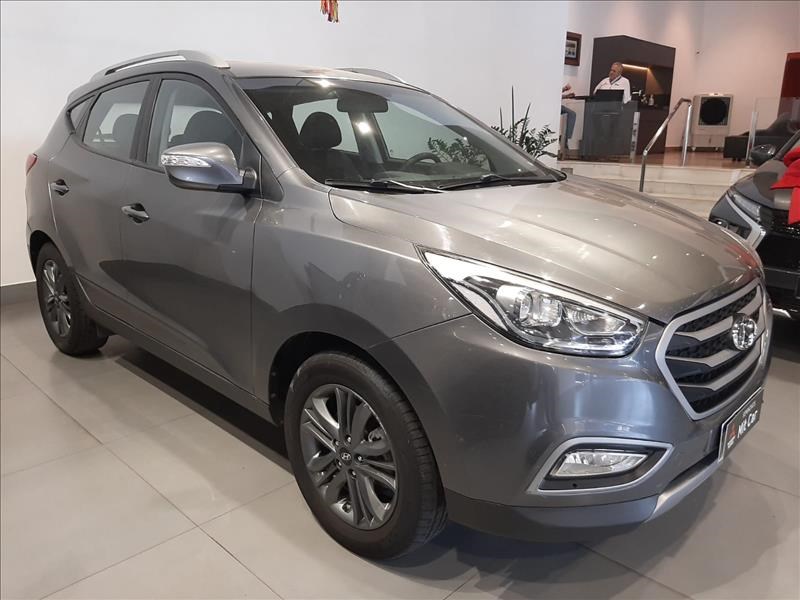 //www.autoline.com.br/carro/hyundai/ix35-20-gl-16v-flex-4p-automatico/2018/belo-horizonte-mg/24535913