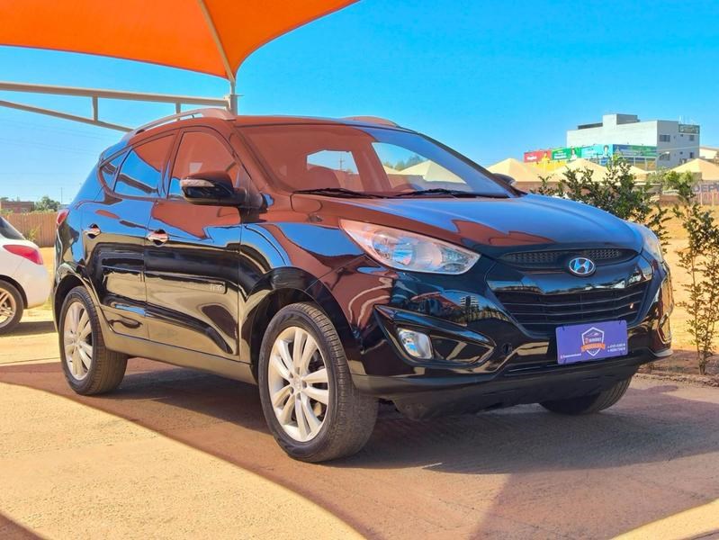 //www.autoline.com.br/carro/hyundai/ix35-20-16v-flex-4p-manual/2013/brasilia-df/24646841