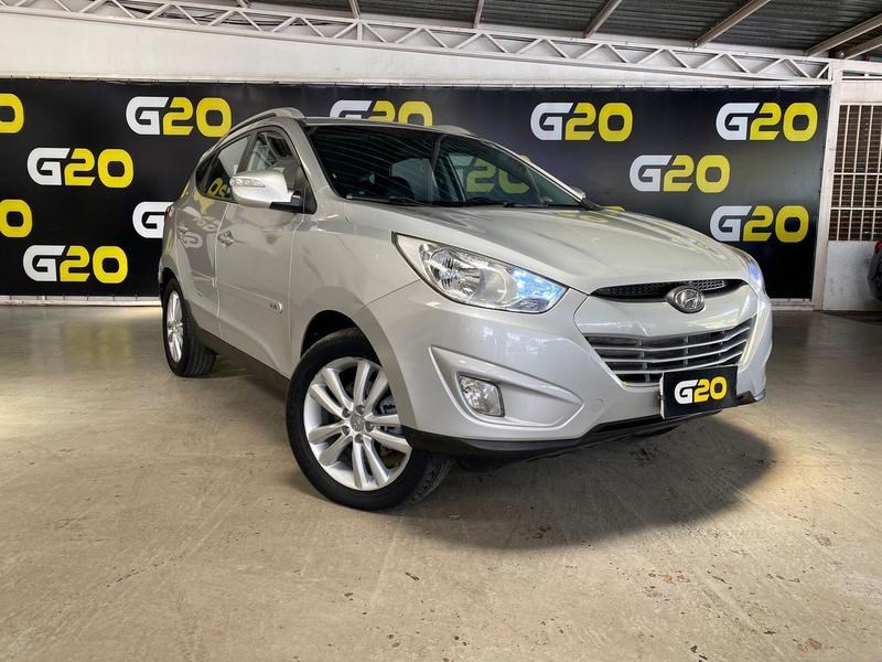 //www.autoline.com.br/carro/hyundai/ix35-20-gls-16v-flex-4p-automatico/2016/brasilia-df/24692392