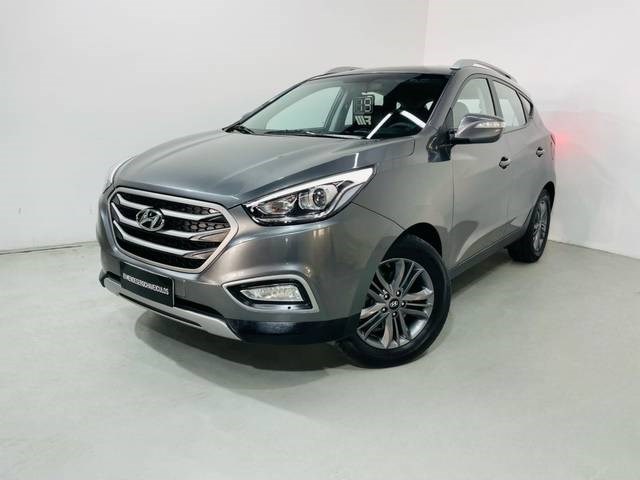 //www.autoline.com.br/carro/hyundai/ix35-20-gl-16v-flex-4p-automatico/2019/tubarao-sc/24726239