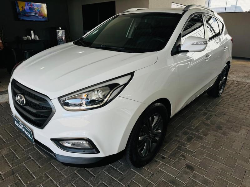//www.autoline.com.br/carro/hyundai/ix35-20-gl-16v-flex-4p-automatico/2018/sinop-mt/24823133