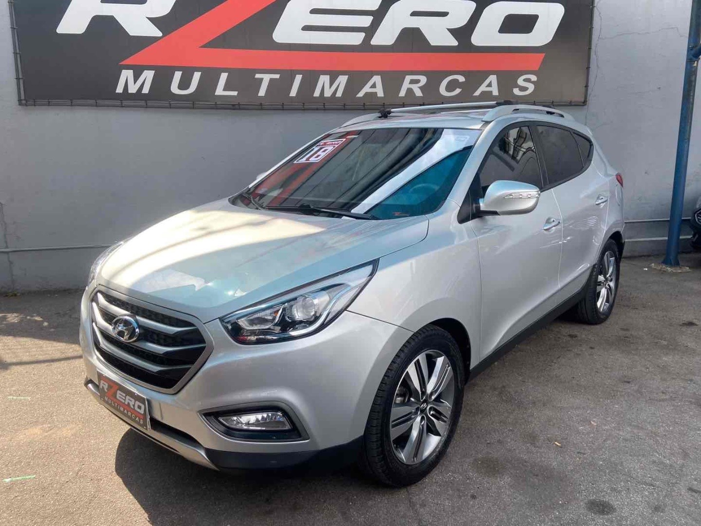 //www.autoline.com.br/carro/hyundai/ix35-20-gl-16v-flex-4p-automatico/2018/sao-paulo-sp/24860941
