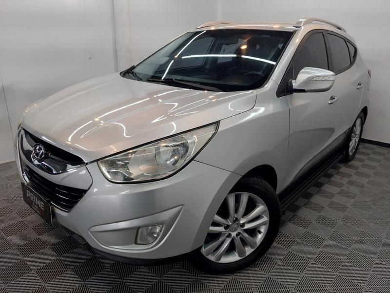 //www.autoline.com.br/carro/hyundai/ix35-20-16v-flex-4p-automatico/2012/curitiba-pr/24897316