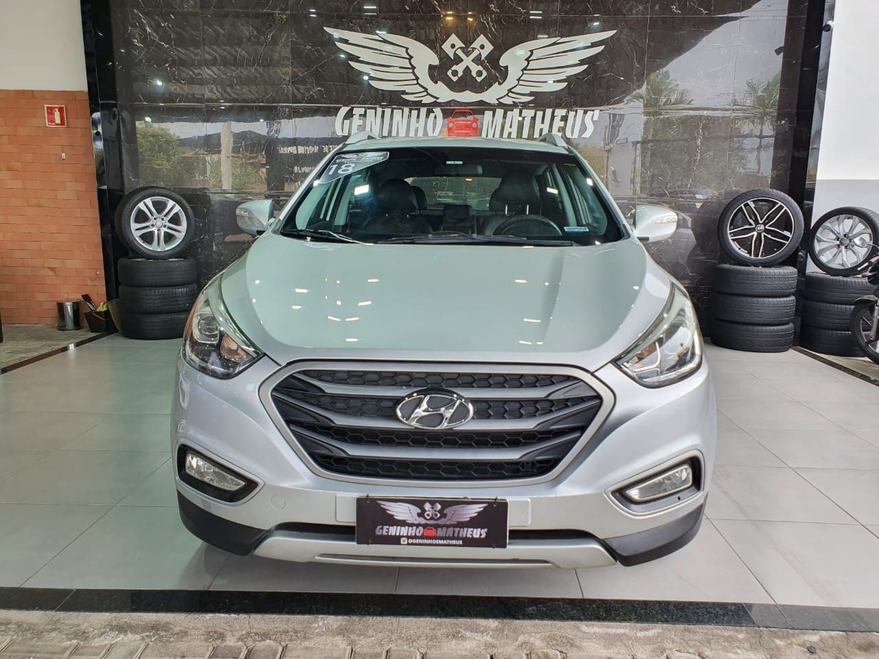 //www.autoline.com.br/carro/hyundai/ix35-20-gl-16v-flex-4p-automatico/2018/campos-dos-goytacazes-rj/24920439