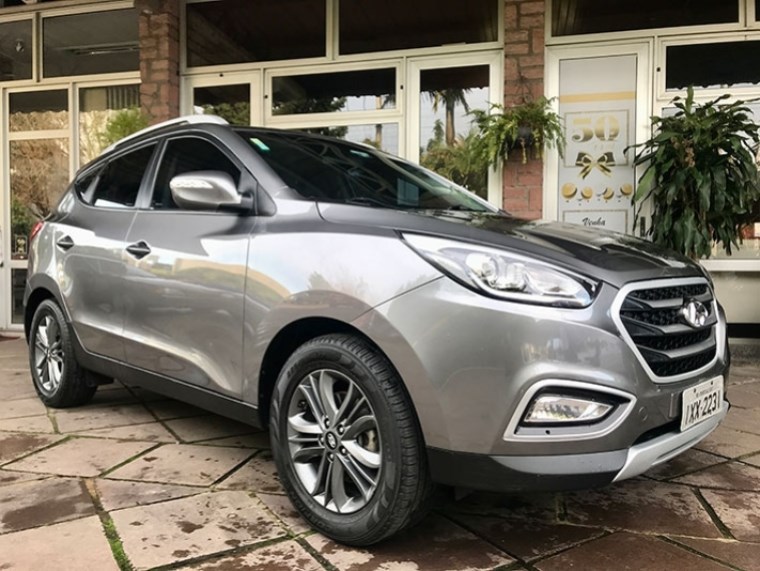 //www.autoline.com.br/carro/hyundai/ix35-20-gl-16v-flex-4p-automatico/2018/porto-alegre-rs/24965334