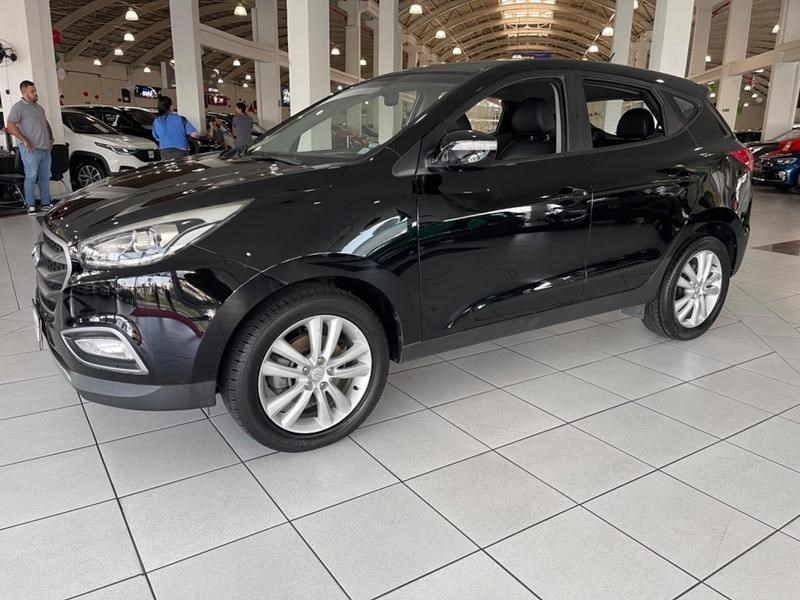 //www.autoline.com.br/carro/hyundai/ix35-20-gls-16v-flex-4p-automatico/2017/curitiba-pr/24967097