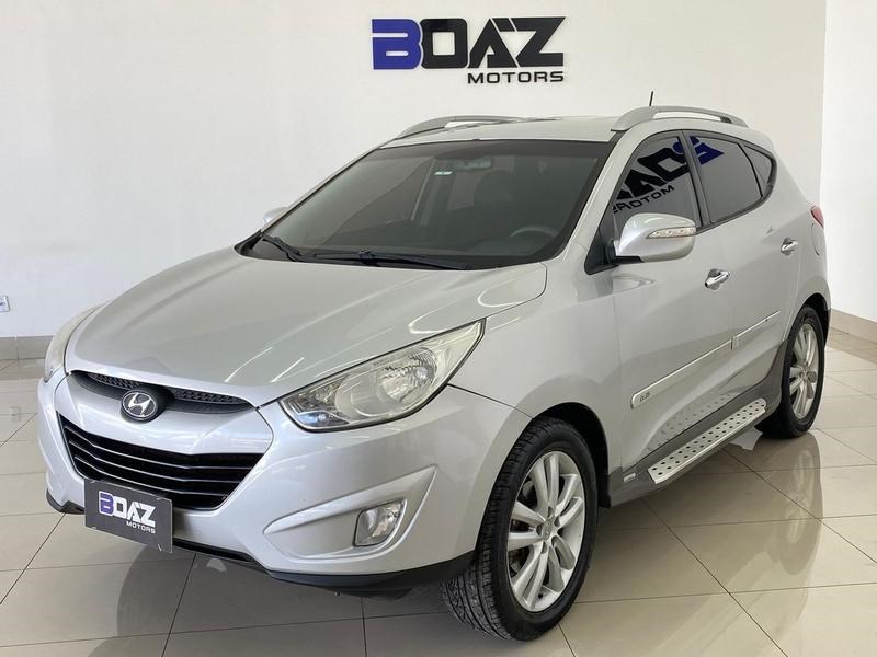 //www.autoline.com.br/carro/hyundai/ix35-20-16v-flex-4p-manual/2013/cuiaba-mt/24994677
