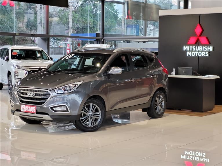 //www.autoline.com.br/carro/hyundai/ix35-20-gl-16v-flex-4p-automatico/2018/sao-paulo-sp/25006637