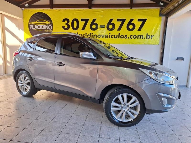 //www.autoline.com.br/carro/hyundai/ix35-20-gls-16v-flex-4p-automatico/2016/curitiba-pr/25006935