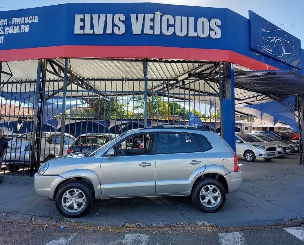 //www.autoline.com.br/carro/hyundai/tucson-20-gls-16v-gasolina-4p-automatico/2011/franca-sp/23814538