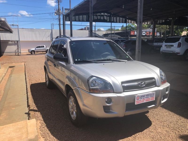 //www.autoline.com.br/carro/hyundai/tucson-20-gl-16v-gasolina-4p-manual/2010/dourados-ms/23971070