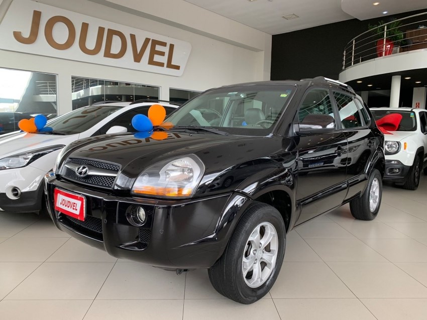 //www.autoline.com.br/carro/hyundai/tucson-20-gls-16v-flex-4p-automatico/2017/americana-sp/24310187