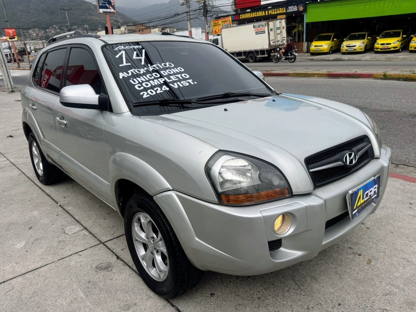 //www.autoline.com.br/carro/hyundai/tucson-20-gls-16v-flex-4p-automatico/2014/rio-de-janeiro-rj/24735586
