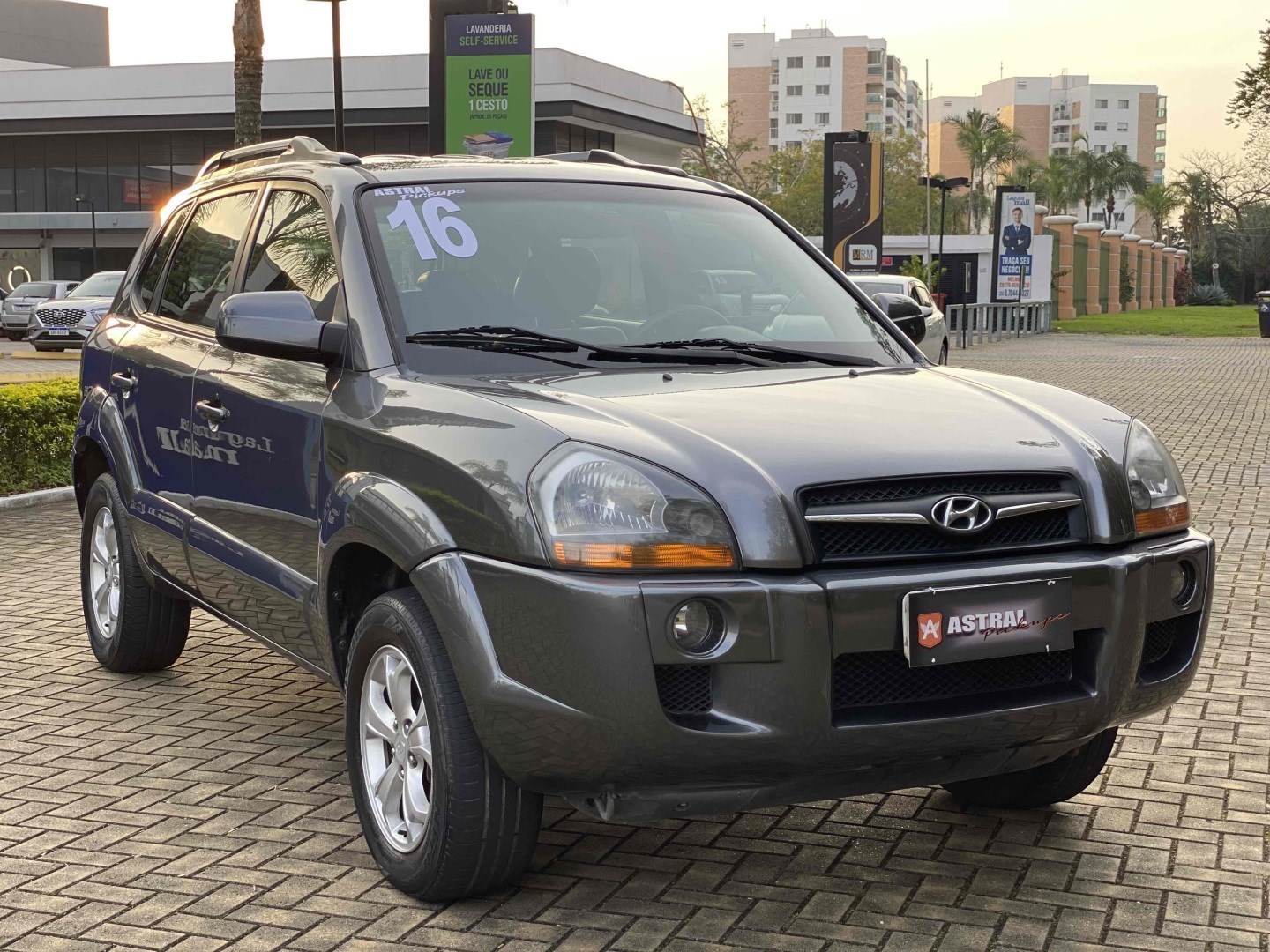 //www.autoline.com.br/carro/hyundai/tucson-20-gls-16v-flex-4p-automatico/2016/rio-de-janeiro-rj/24839653