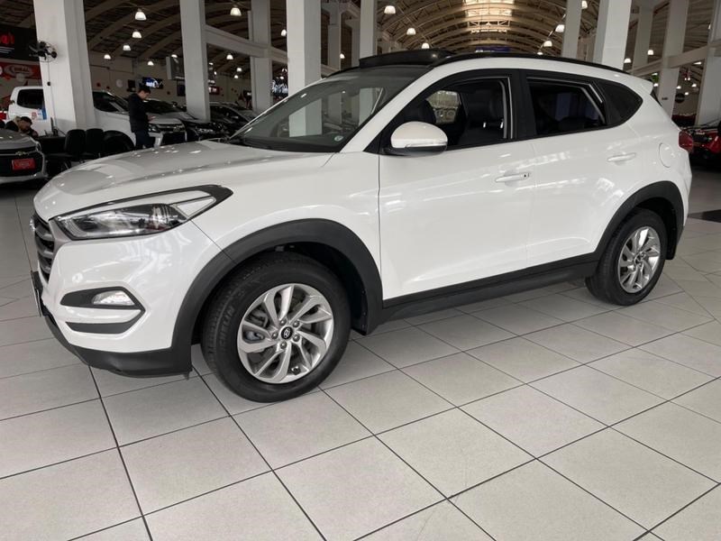 //www.autoline.com.br/carro/hyundai/tucson-16-gls-16v-gasolina-4p-turbo-automatizado/2019/curitiba-pr/24967235