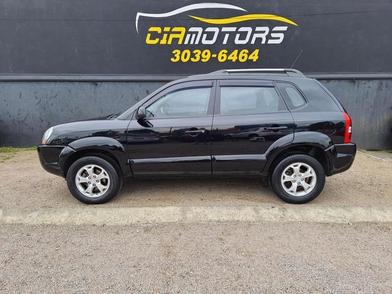 //www.autoline.com.br/carro/hyundai/tucson-20-gls-16v-flex-4p-automatico/2014/curitiba-pr/25025148