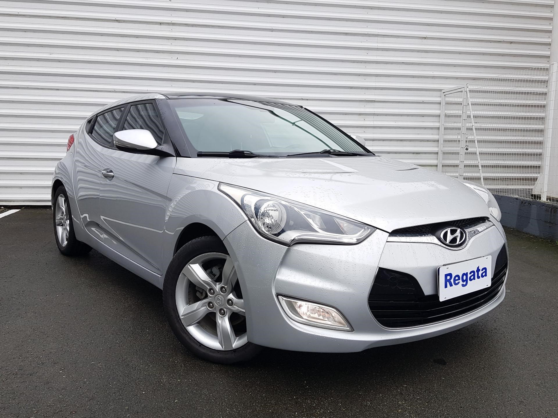 //www.autoline.com.br/carro/hyundai/veloster-16-16v-gasolina-4p-automatico/2012/itajai-sc/24630229