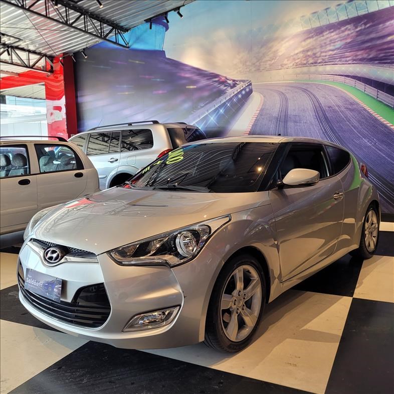 //www.autoline.com.br/carro/hyundai/veloster-16-16v-gasolina-4p-automatico/2012/cotia-sp/24746050