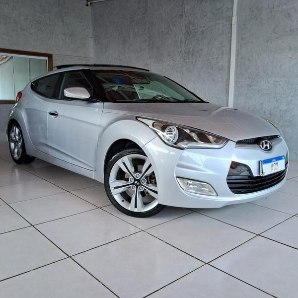 //www.autoline.com.br/carro/hyundai/veloster-16-16v-gasolina-4p-automatico/2013/brasilia-df/24942093