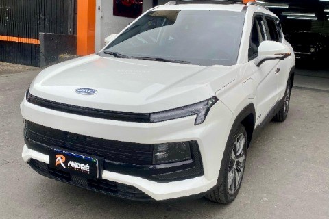 //www.autoline.com.br/carro/jac/e-js4-bev-55kwh-eletrico-4p-automatico/2023/cajamar-sp/23808341